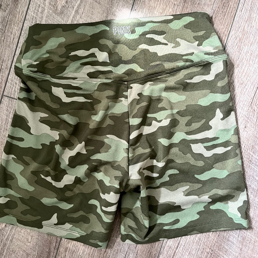 PINK Camouflage Large Women’s Bikershorts